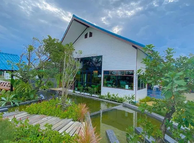 Srihome ยายศรีโฮมแอนแคมป์ปิ้ง