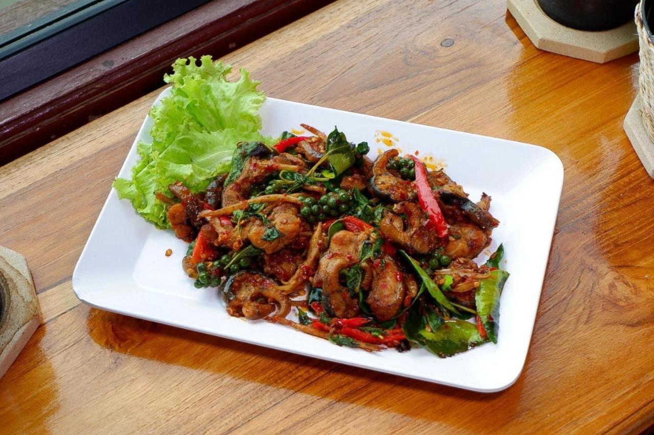 Srihome ยายศรีโฮมแอนแคมป์ปิ้ง
