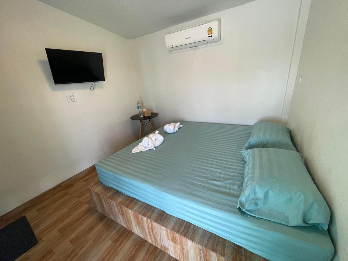 Srihome ยายศรีโฮมแอนแคมป์ปิ้ง Privatunterkunft *